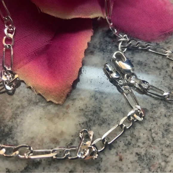 BRAND NEW Nordstrom Silver 925 Figaro chain  Necklace - Picture 7 of 8